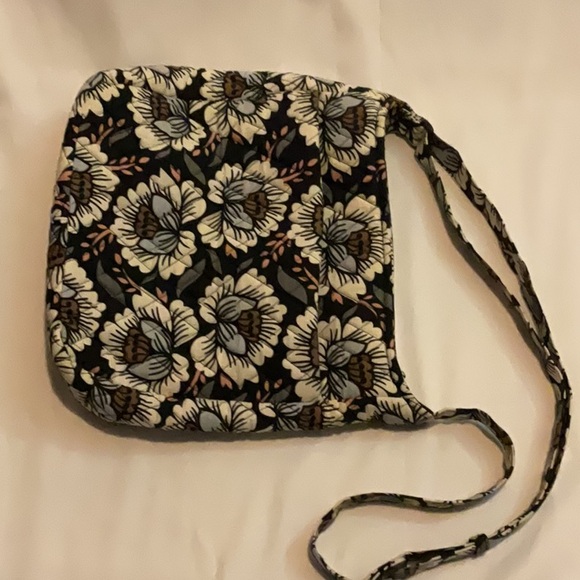 Vera Bradley Floral Women's Shoulder Bag in Black and Cream - Picture 4 of 4